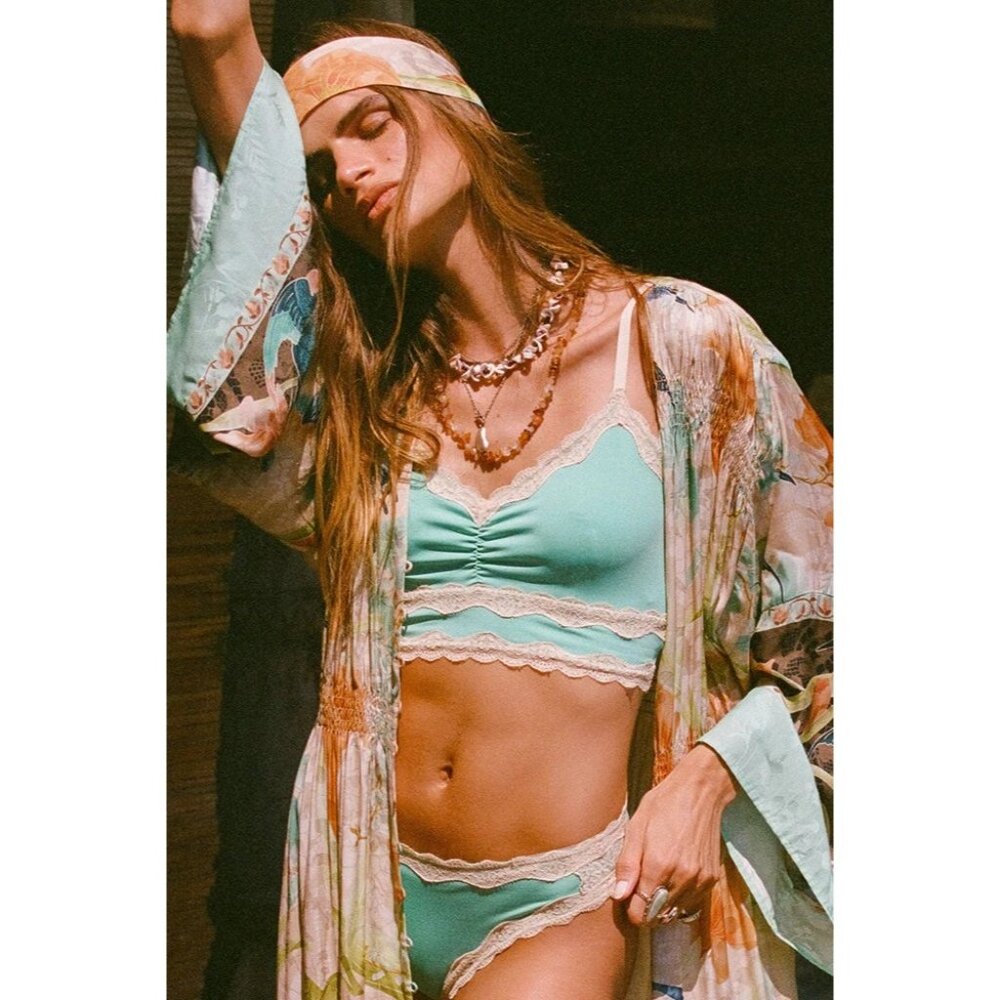 Spell & The Gypsy Amour Lace‎ Bralette Seafoam XXL